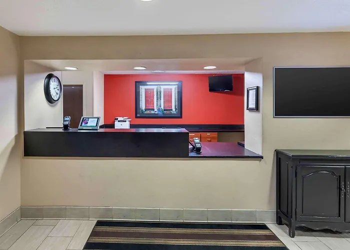 Extended Stay America Select Suites - Milwaukee - Wauwatosa
